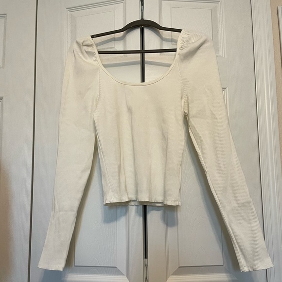 CJLA • Cassandra Top - Picture 1 of 3